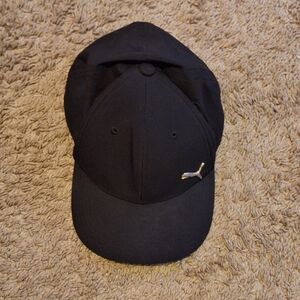 Puma Black Baseball Cap with Classic Style and Adjustable Fit